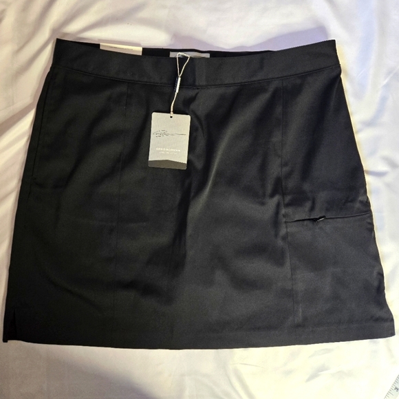 Greg Norman Collection Dresses & Skirts - Greg Norman Black Golf Skort – Size 12, Adjustable Comfort Waist, Slash Pockets